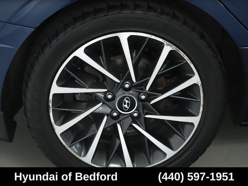 Used 2021 Hyundai Sonata Limited FWD image 13