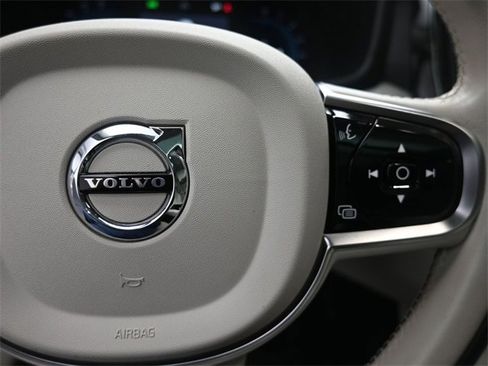 Used 2024 Volvo V60 B5 Cross Country Plus image 14