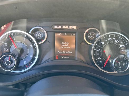 Used 2021 RAM 1500 Big Horn image 16