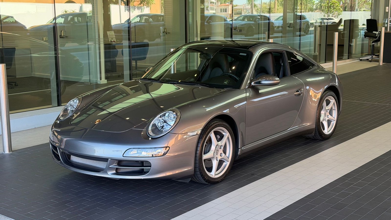 Used 2008 Porsche 911 Targa 4 AWD/4WD image 1