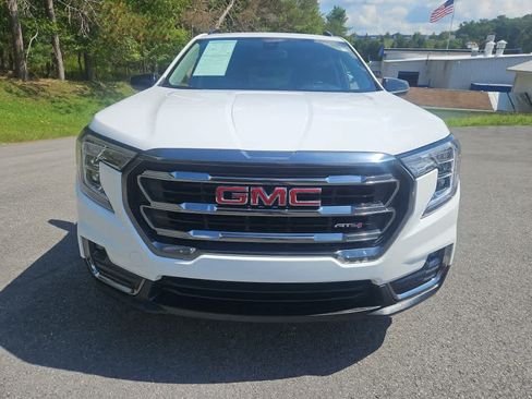 Used 2023 GMC Terrain AT4 AWD/4WD image 8