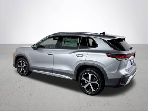 New 2025 Volkswagen Tiguan SE image 8