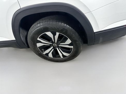 Used 2024 Volkswagen Atlas SE image 11