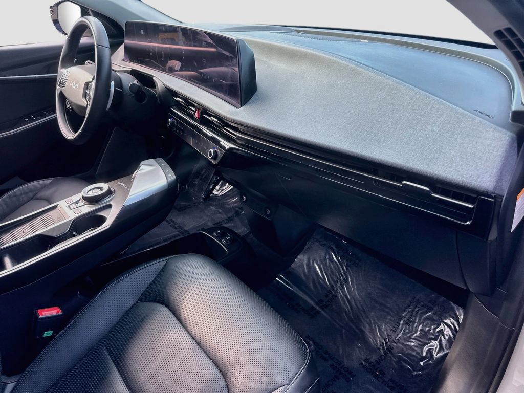 Certified 2023 Kia EV6 Wind RWD image 29