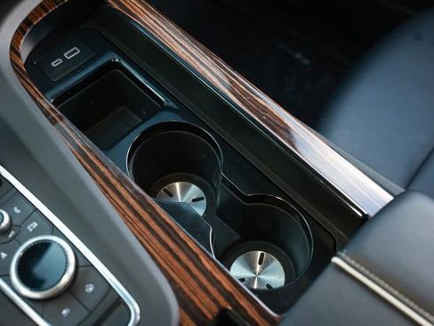 Used 2023 Cadillac Escalade ESV Luxury RWD image 47