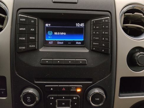 Used 2014 Ford F150 XLT w/ Equipment Group 302A Luxury image 25