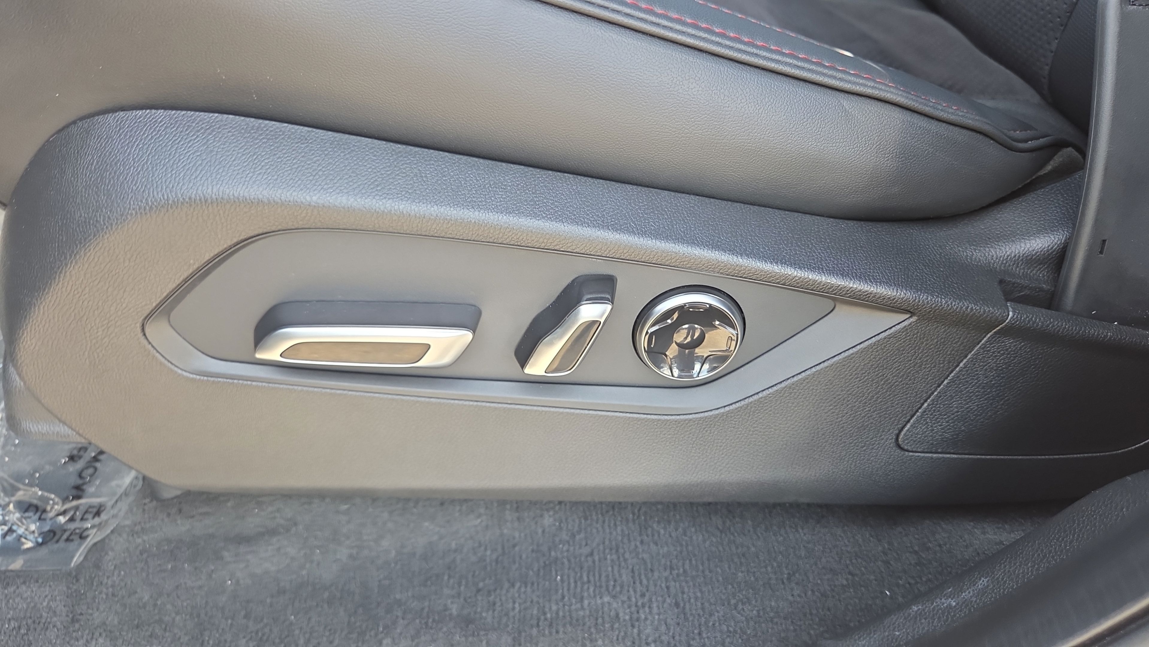 Certified 2025 Acura MDX A-Spec AWD/4WD image 10