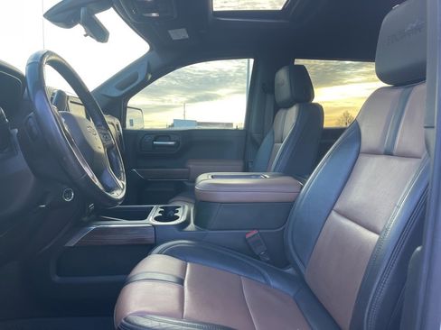 Used 2020 Chevrolet Silverado 1500 High Country w/ Technology Package image 20