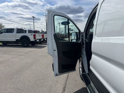 Used 2025 Ford Transit 250 Low Roof w/ Exterior Upgrade Package RWD image 15