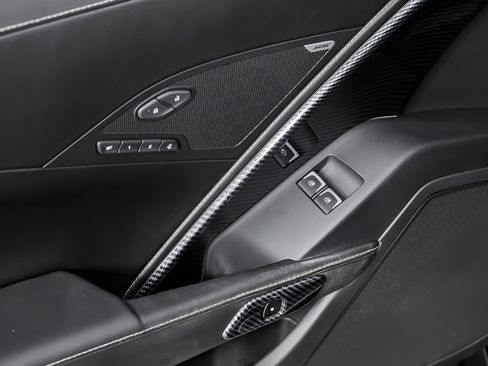 Used 2017 Chevrolet Corvette Z06 image 18