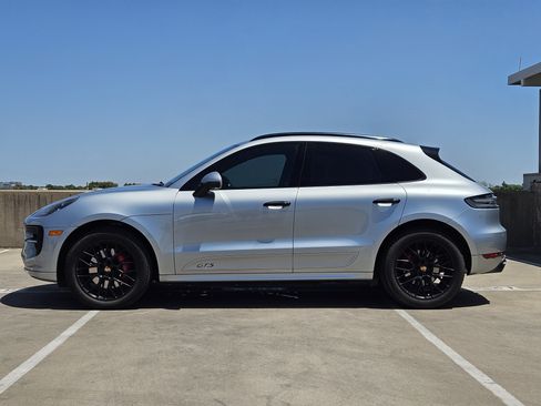 Used 2021 Porsche Macan GTS AWD/4WD image 2