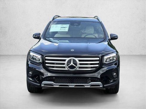Used 2025 Mercedes-Benz GLB 250 image 2