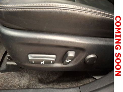 Used 2017 Toyota Prius V Five w/ Advanced Technology Package FWD image 14