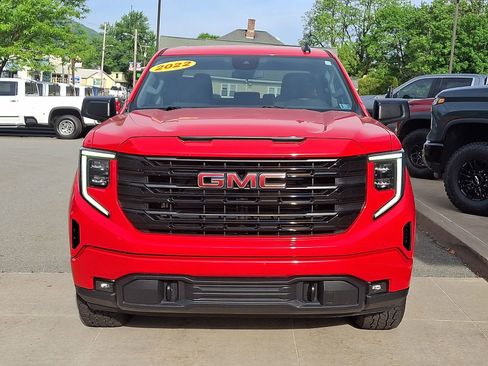 Used 2022 GMC Sierra 1500 Elevation w/ X31 Off-Road Package AWD/4WD image 2