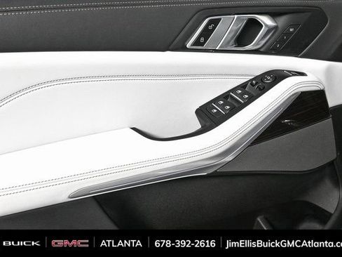 Used 2024 BMW X5 xDrive40i w/ Premium Package image 7