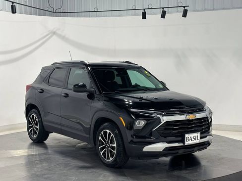 Used 2024 Chevrolet TrailBlazer LT FWD image 39