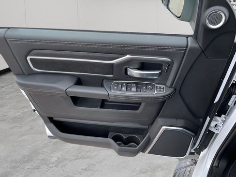 Used 2024 RAM 2500 Laramie w/ Night Edition image 14