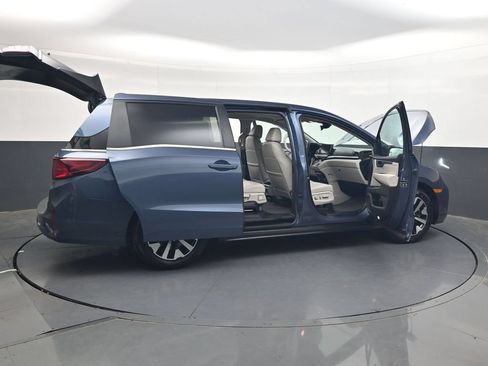 Used 2025 Honda Odyssey EX-L image 48