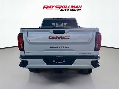 Used 2022 GMC Sierra 2500 Denali image 6