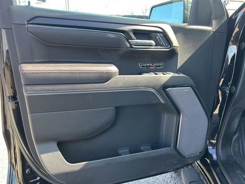 Used 2023 GMC Sierra 1500 AT4X image 11