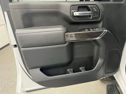 Used 2022 Chevrolet Silverado 3500 LTZ w/ LTZ Plus Package AWD/4WD image 21