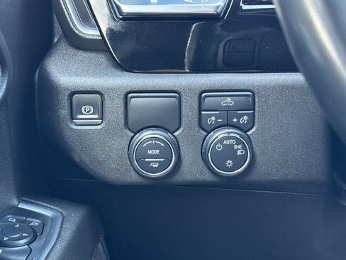 Used 2023 Chevrolet Silverado 1500 LT w/ LPO, Liner Protection Package RWD image 29