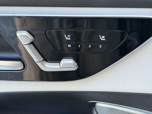 Used 2026 Mercedes-Benz GLC 300 image 21