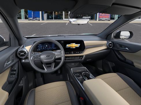 Used 2026 Chevrolet Equinox ACTIV w/ Convenience Package III FWD image 17