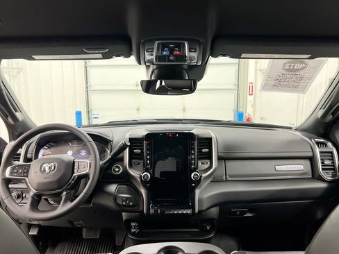Used 2025 RAM 3500 Laramie AWD/4WD image 9