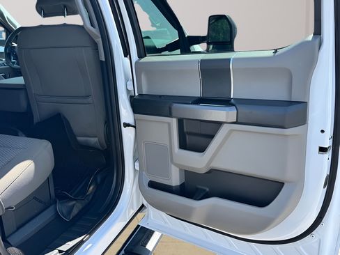 Used 2020 Ford F350 XLT AWD/4WD image 10