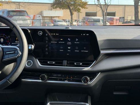 Used 2025 Chevrolet Equinox LT image 18