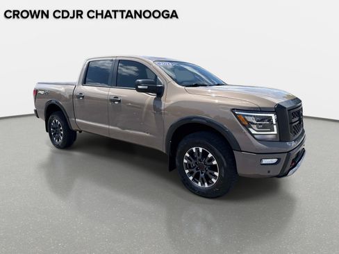 Used 2024 Nissan Titan PRO-4X w/ Pro-4x Convenience Package AWD/4WD image 2