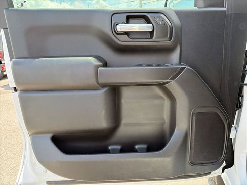 Used 2021 Chevrolet Silverado 1500 Custom RWD image 29