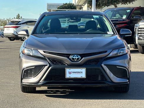 Used 2024 Toyota Camry SE image 7