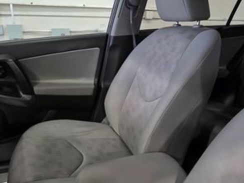 Used 2011 Toyota RAV4 Base image 21