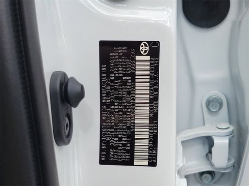 Used 2026 Toyota Corolla LE image 31