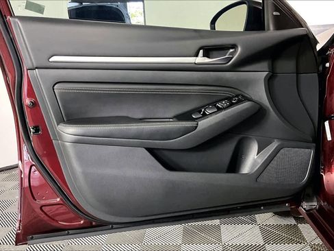 Certified 2023 Nissan Altima 2.5 SL FWD image 22