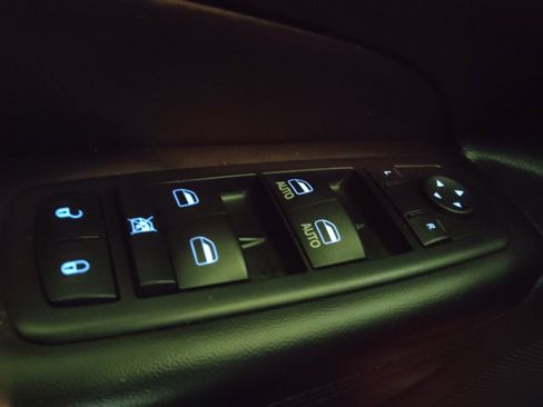 Used 2017 Jeep Grand Cherokee Laredo w/ Quick Order Package 23E image 27