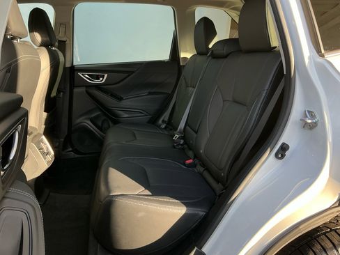 Used 2023 Subaru Forester Touring image 31