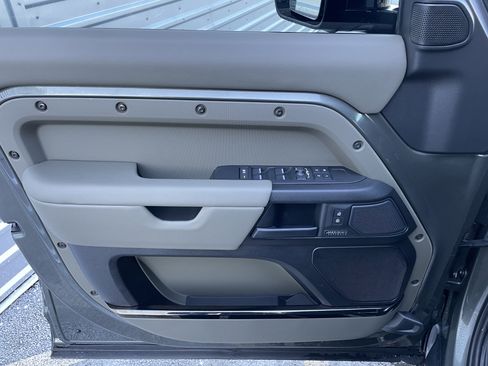 Certified 2025 Land Rover Defender 110 image 12