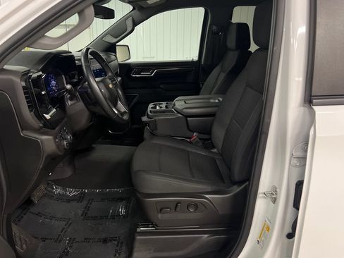 Certified 2024 Chevrolet Silverado 1500 LT w/ Z71 Off-Road Package AWD/4WD image 13