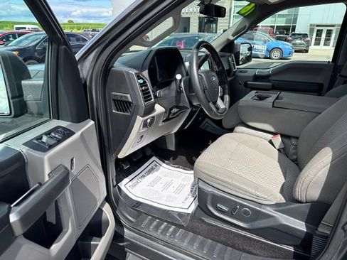 Used 2016 Ford F150 XLT w/ Equipment Group 302A Luxury AWD/4WD image 9