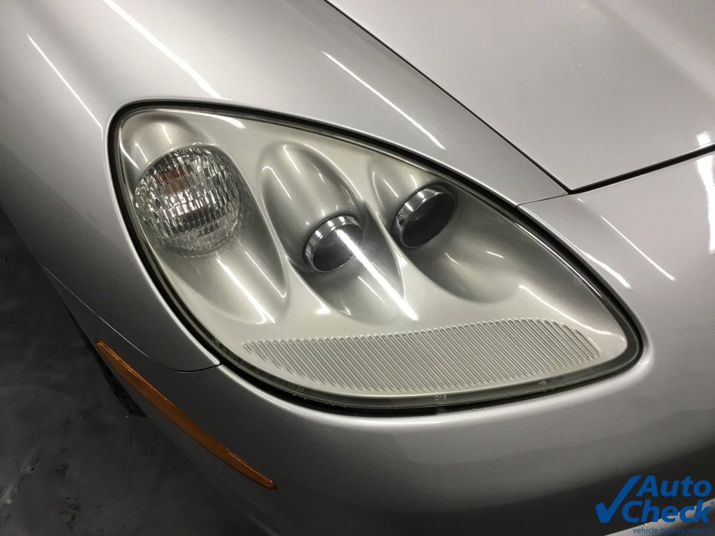 Used 2005 Chevrolet Corvette Convertible w/ Preferred Equipment Group RWD image 26