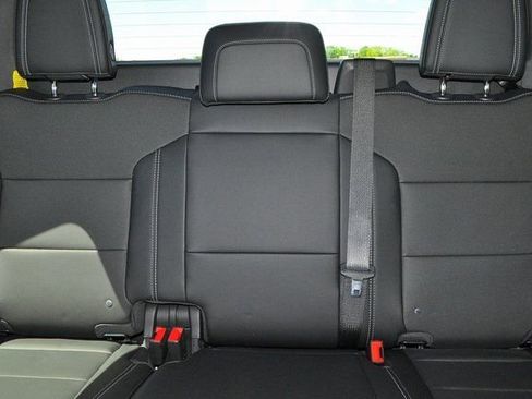 New 2025 Chevrolet Silverado EV LT image 11