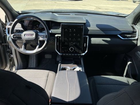 Used 2025 GMC Acadia Elevation image 21