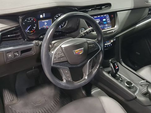 Used 2025 Cadillac XT5 Premium Luxury AWD/4WD image 12