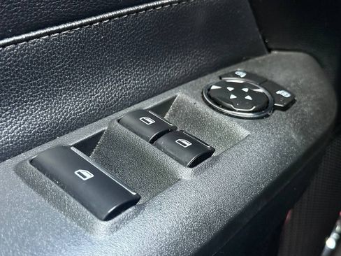 Used 2018 Ford Mustang Premium RWD image 21
