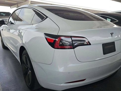 Used 2022 Tesla Model 3 RWD image 11