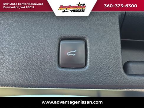 Used 2024 Ford Escape Platinum AWD/4WD image 27