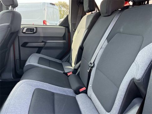 Used 2023 Ford Bronco Big Bend image 19